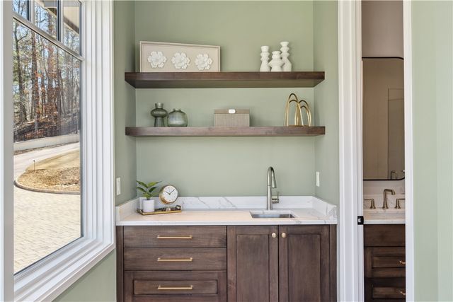 108 Ivey Hollow Court, Six Mile, SC 29682