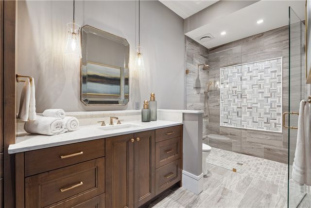 108 Ivey Hollow Court, Six Mile, SC 29682