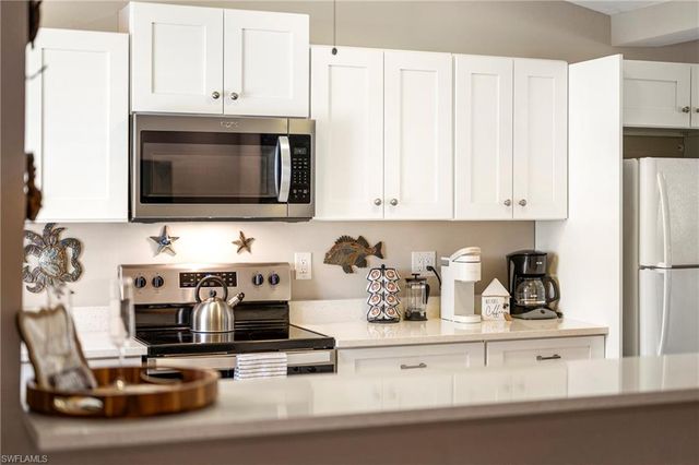 5736 Riverside DR, Cape Coral, FL 33904