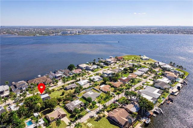 5736 Riverside DR, Cape Coral, FL 33904