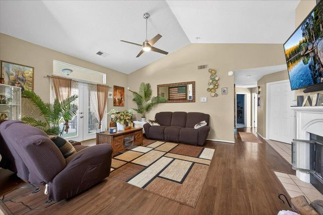 2459 N Bendel Avenue, Fresno, CA 93722