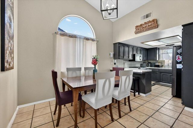 2459 N Bendel Avenue, Fresno, CA 93722