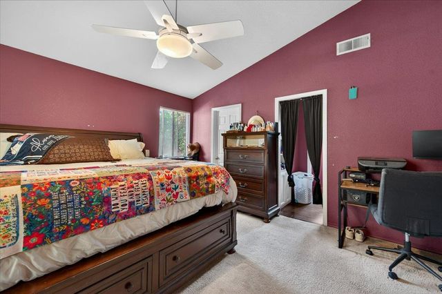 2459 N Bendel Avenue, Fresno, CA 93722