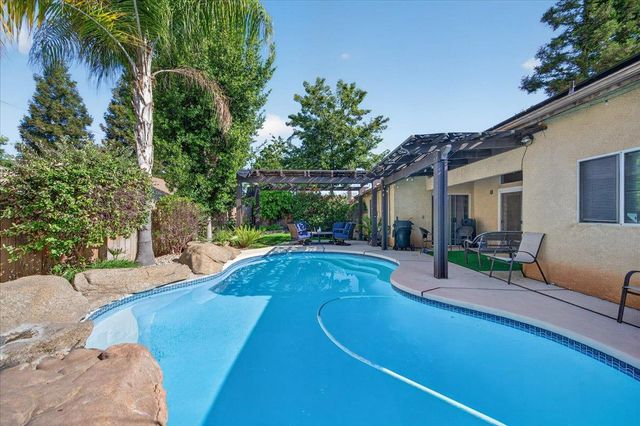 2459 N Bendel Avenue, Fresno, CA 93722