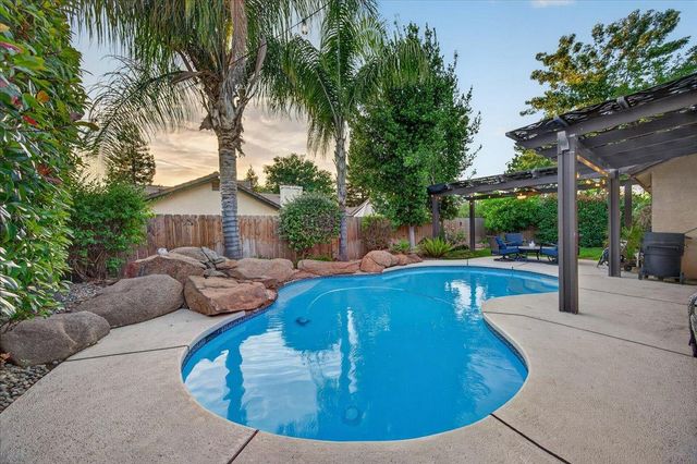2459 N Bendel Avenue, Fresno, CA 93722