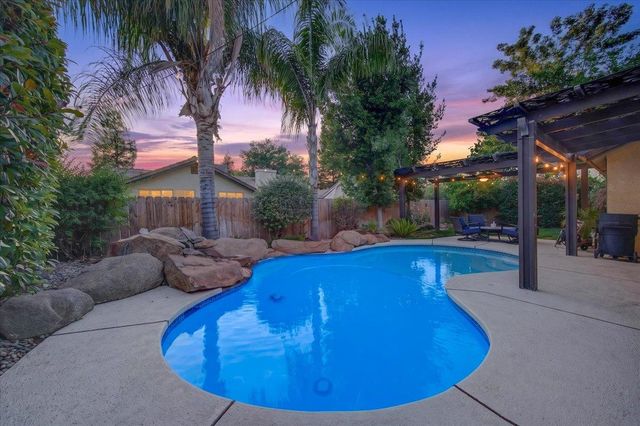 2459 N Bendel Avenue, Fresno, CA 93722