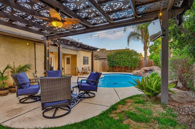 2459 N Bendel Avenue, Fresno, CA 93722