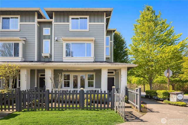 8017 Douglas Avenue SE, Snoqualmie, WA 98065