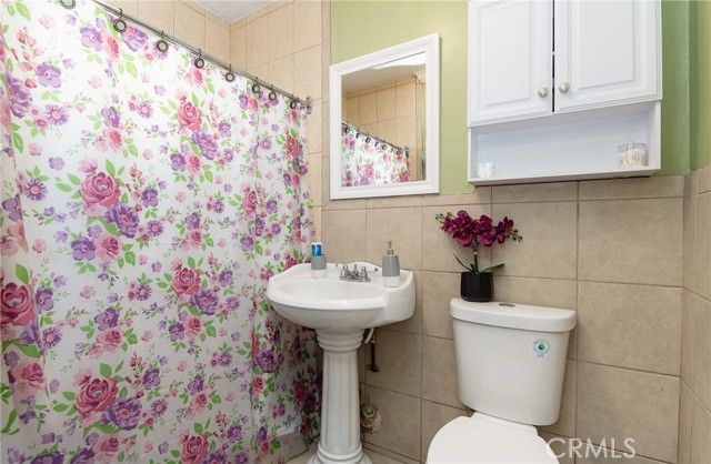 2121 E Shauer, Compton, CA 90222