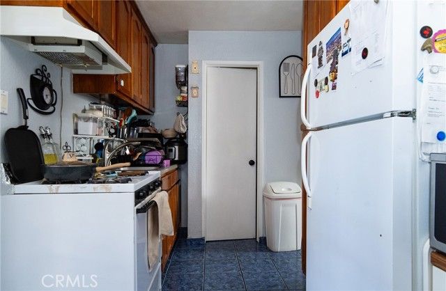 2121 E Shauer, Compton, CA 90222