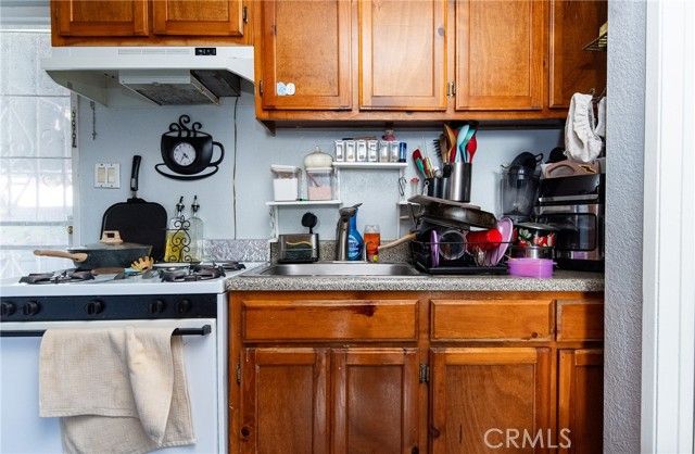 2121 E Shauer, Compton, CA 90222