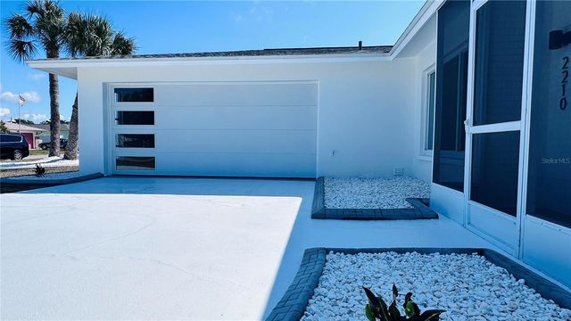 2210 BLACKWOOD DRIVE, Venice, FL 34293