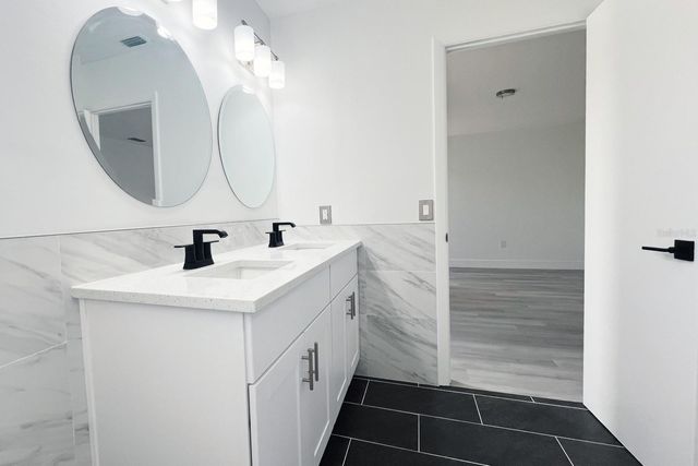 2210 BLACKWOOD DRIVE, Venice, FL 34293