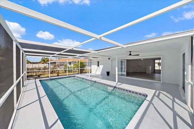 2210 BLACKWOOD DRIVE, Venice, FL 34293