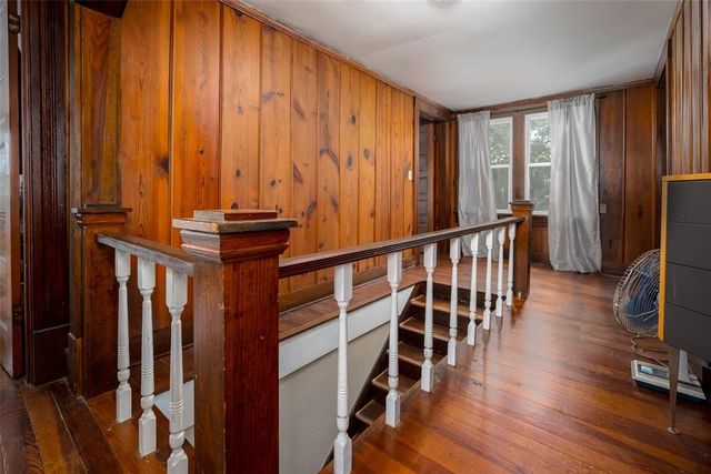 1200 E 4th Street, Sulphur, OK 73086