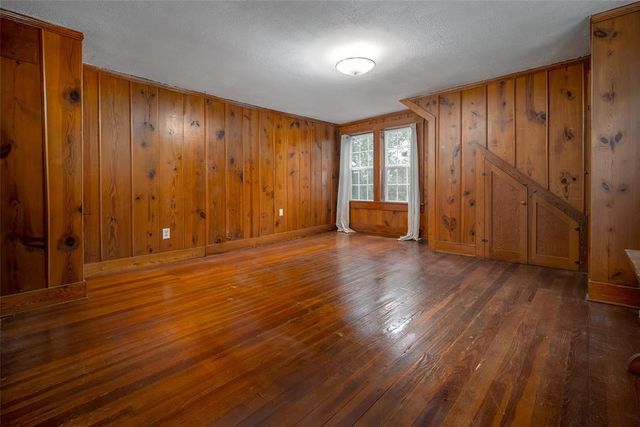 1200 E 4th Street, Sulphur, OK 73086