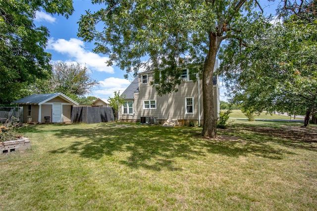 1200 E 4th Street, Sulphur, OK 73086