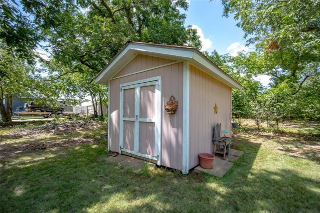 1200 E 4th Street, Sulphur, OK 73086