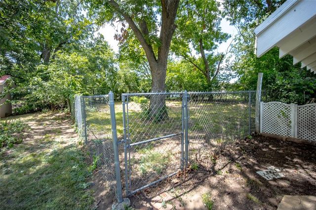 1200 E 4th Street, Sulphur, OK 73086