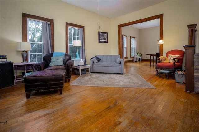 1200 E 4th Street, Sulphur, OK 73086