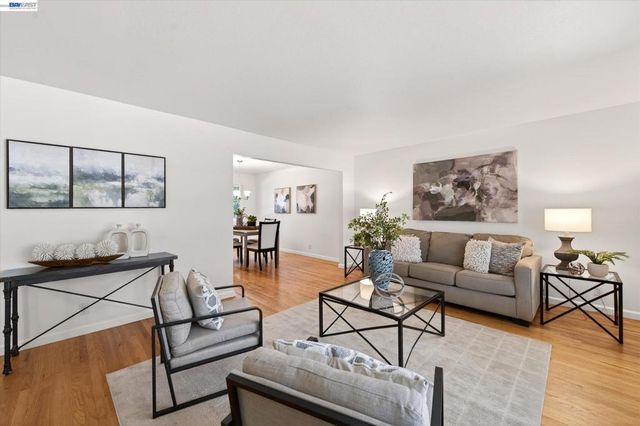 1719 Baywood Ct, Pleasanton, CA 94566