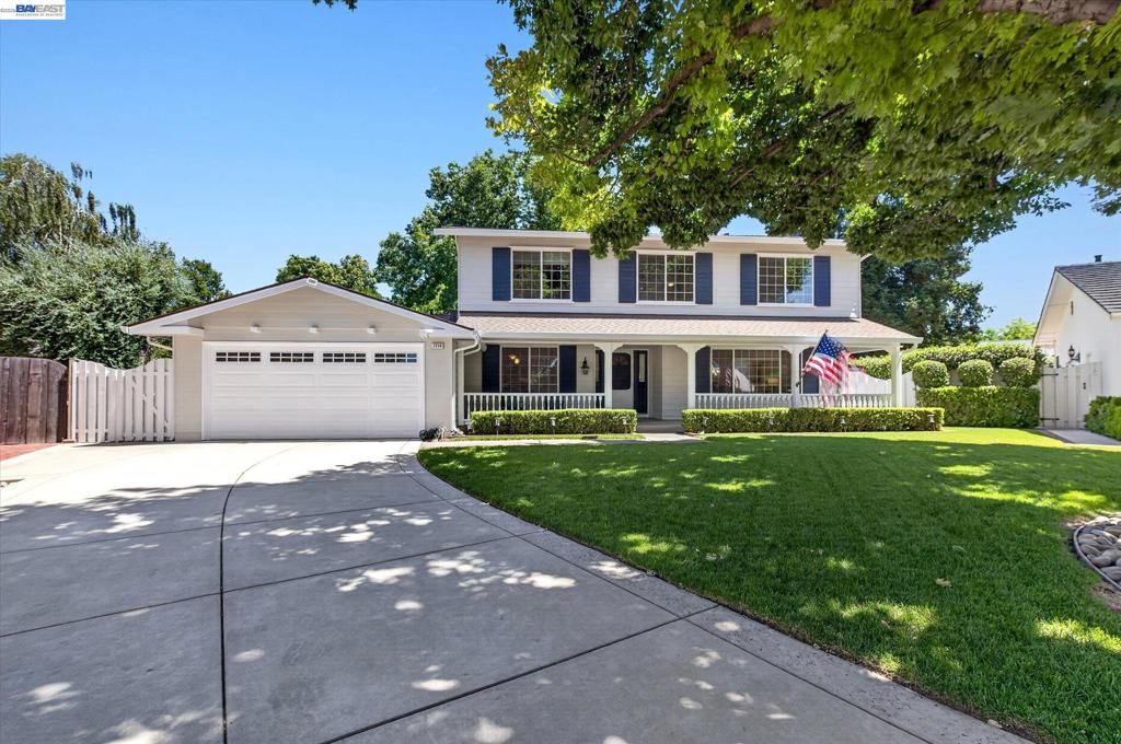 Image 2 of property listing at 1719 Baywood Ct, Pleasanton, CA 94566