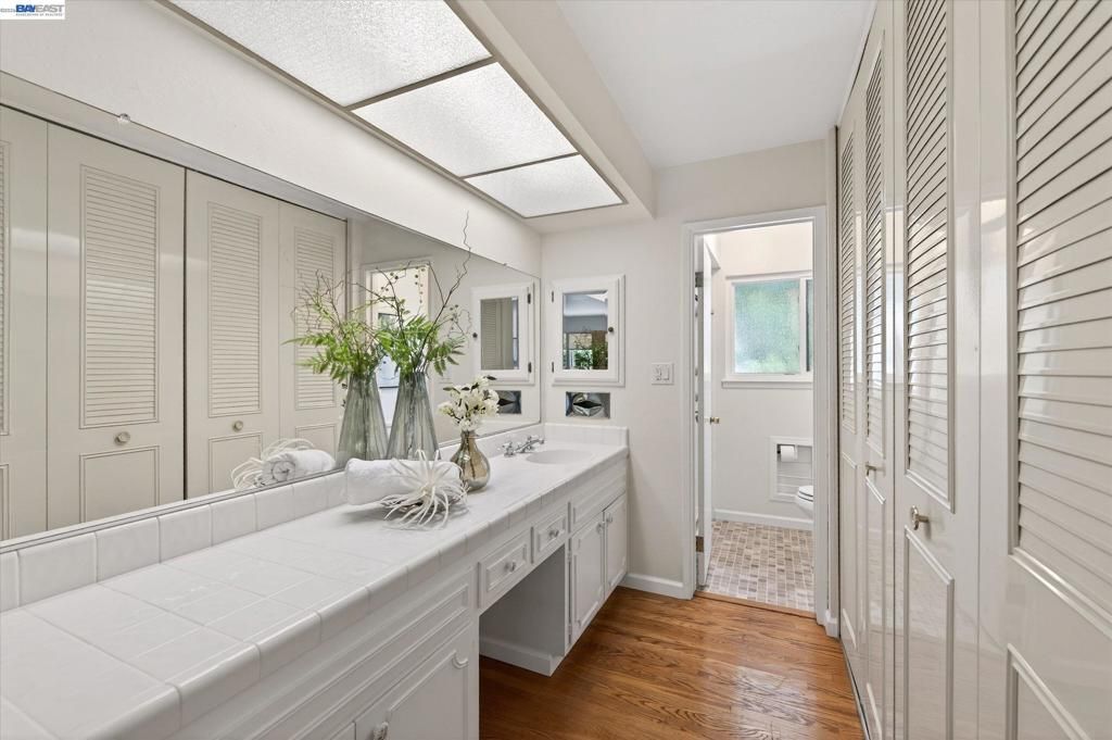 Image 24 of property listing at 1719 Baywood Ct, Pleasanton, CA 94566