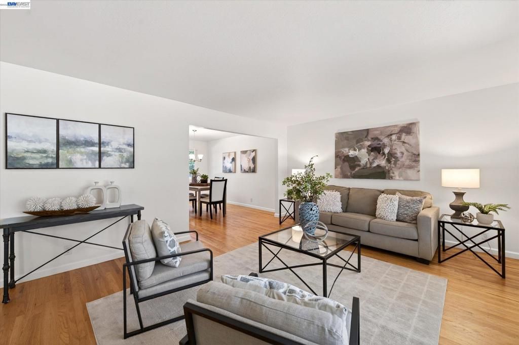 Image 6 of property listing at 1719 Baywood Ct, Pleasanton, CA 94566
