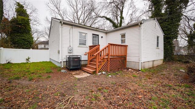 60 Sycamore AVE, Newport News, VA 23607