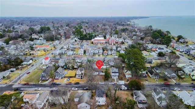 60 Sycamore AVE, Newport News, VA 23607