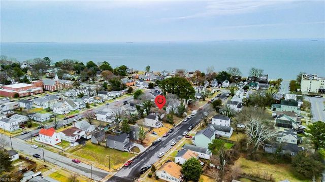 60 Sycamore AVE, Newport News, VA 23607