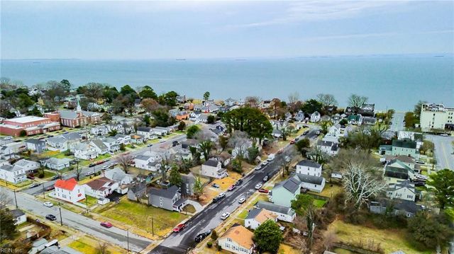 60 Sycamore AVE, Newport News, VA 23607