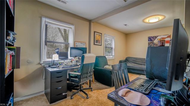 60 Sycamore AVE, Newport News, VA 23607