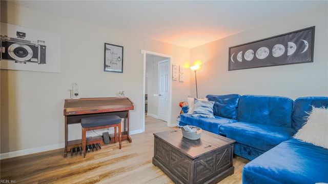 60 Sycamore AVE, Newport News, VA 23607