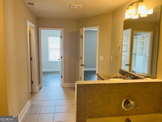 6005 Arbor Knoll Place, Suwanee, GA 30024