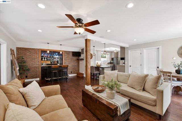 4687 Second Street, Pleasanton, CA 94566