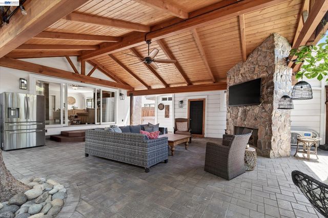 4687 Second Street, Pleasanton, CA 94566