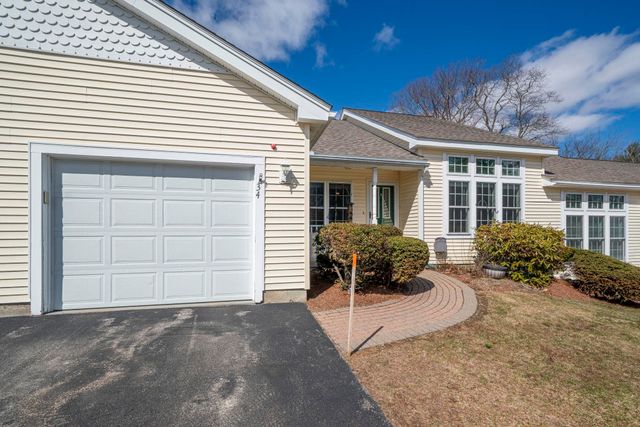 34 Lincoln Drive, Londonderry, NH 03053