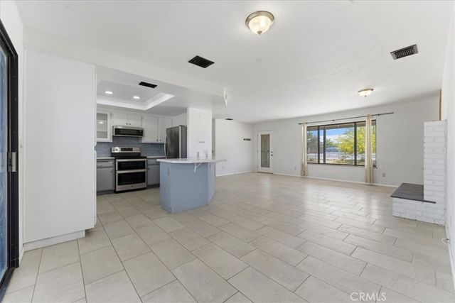 17846 Orange, Hesperia, CA 92345