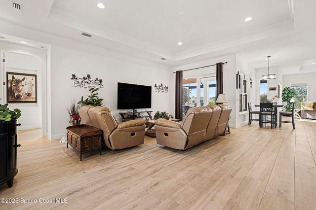 4290 Negal Circle, Melbourne, FL 32901