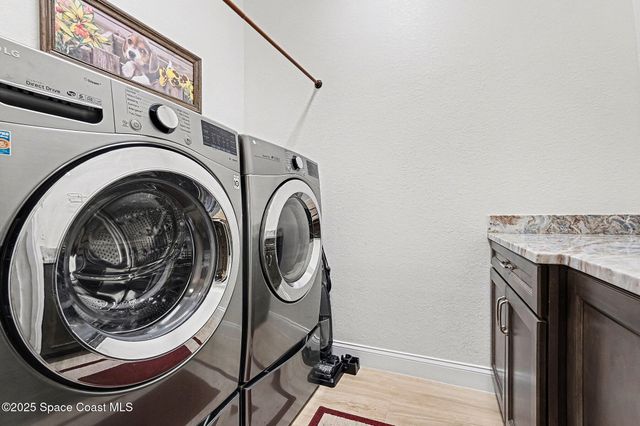 4290 Negal Circle, Melbourne, FL 32901