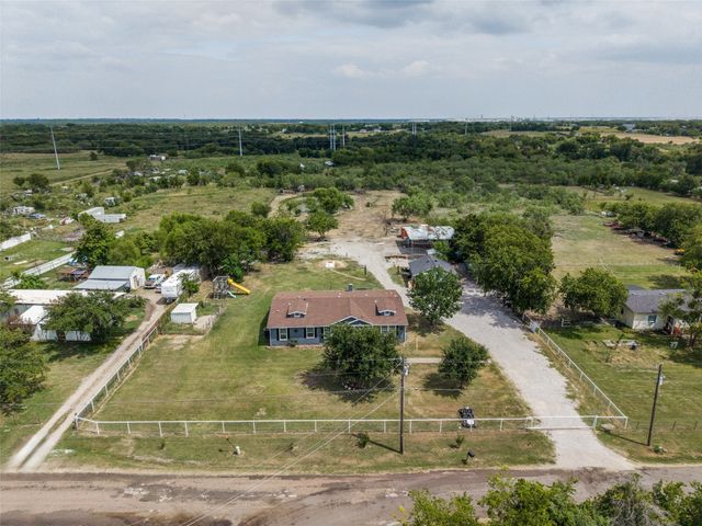 6036 Quail Court, Terrell, TX 75160