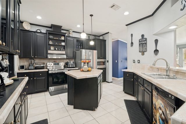 6036 Quail Court, Terrell, TX 75160