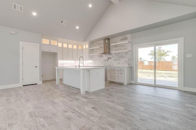 580 Highview Court, Godley, TX 76044