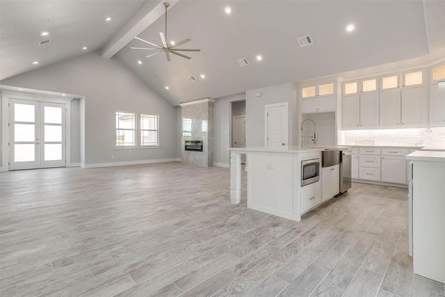 580 Highview Court, Godley, TX 76044