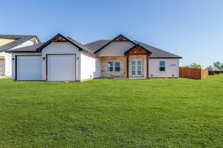 580 Highview Court, Godley, TX 76044