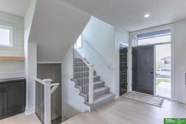 5409 N 196th Avenue, Elkhorn, NE 68022