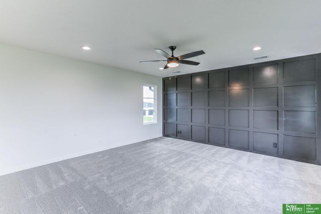 5409 N 196th Avenue, Elkhorn, NE 68022