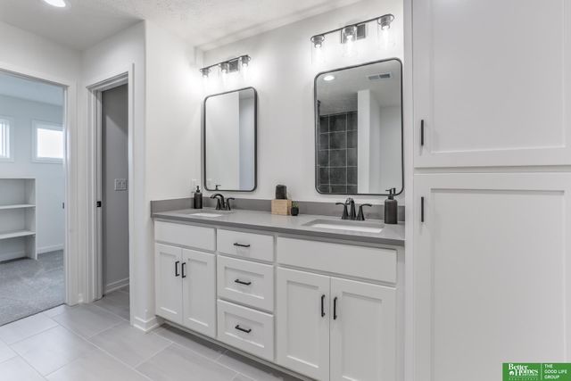 5409 N 196th Avenue, Elkhorn, NE 68022