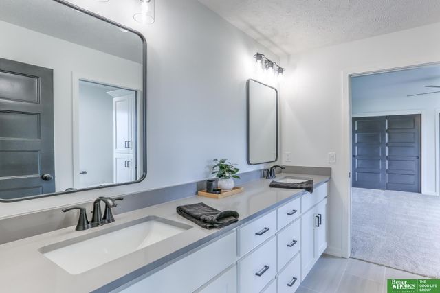 5409 N 196th Avenue, Elkhorn, NE 68022